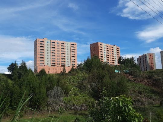 Apartamento de 3 alcobas en venta en El Porvenir, Rionegro, 90 m² · foto 2 de 21