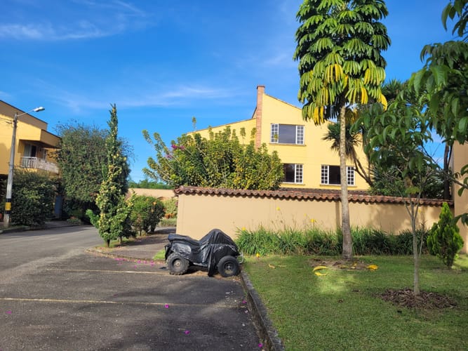 Casa de 5 alcobas en venta en Campo Amor, Medellín, 280 m² · foto 23 de 24