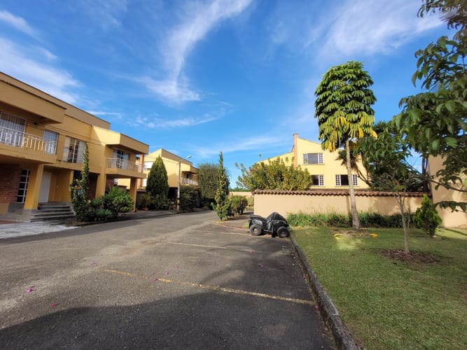 Casa de 5 alcobas en venta en Campo Amor, Medellín, 280 m² · foto 24 de 24