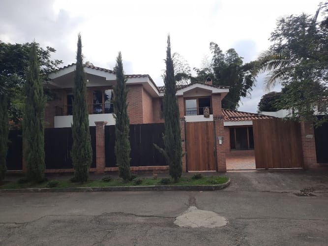 Casa de 4 alcobas en venta en El Faro, Rionegro, 1100 m² · foto 2 de 20