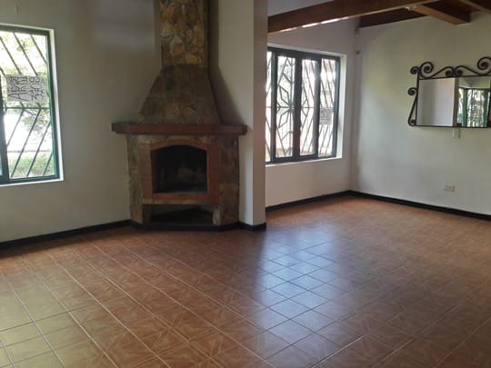 Casa de 4 alcobas en arriendo en El Porvenir, Rionegro, 650 m² · foto 3 de 15