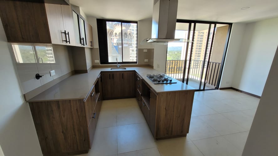 Apartamento de 3 alcobas en venta en La Navarra, Bello, 81 m² · foto 3 de 24
