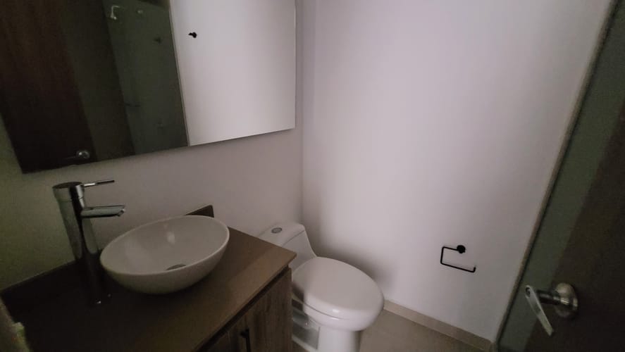Apartamento de 3 alcobas en venta en La Navarra, Bello, 81 m² · foto 21 de 24