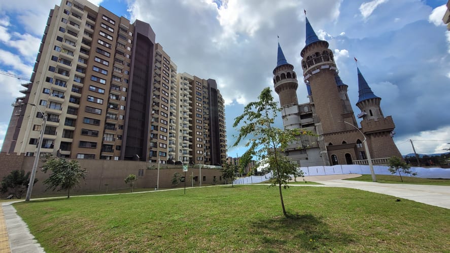 Apartamento de 3 alcobas en venta en La Navarra, Bello, 81 m² · foto 24 de 24