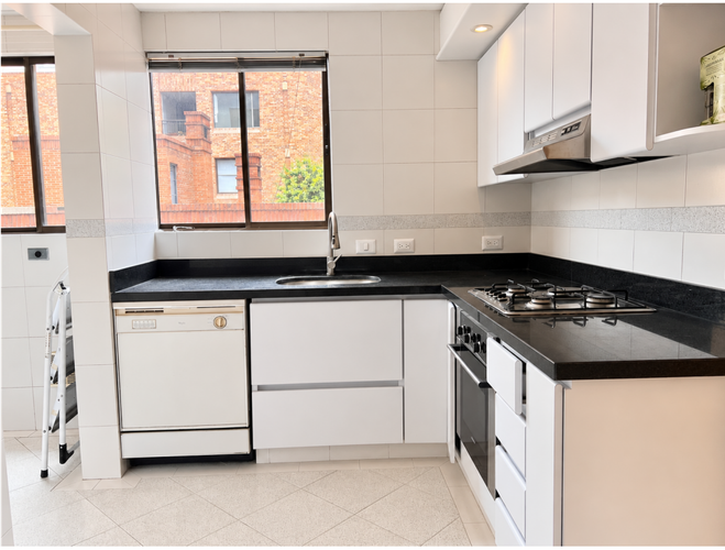 Apartamento de 3 alcobas en arriendo en La Cabrera, Bogotá, 127 m² · foto 3 de 9