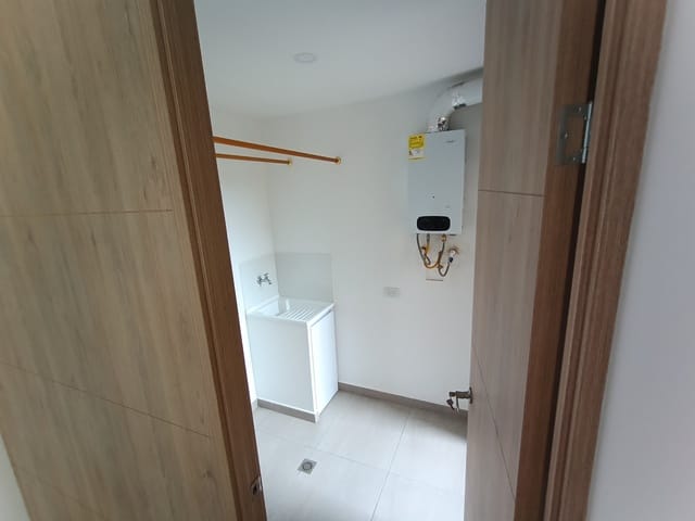 Apartamento de 3 alcobas en venta en El Porvenir, Rionegro, 90 m² · foto 19 de 24