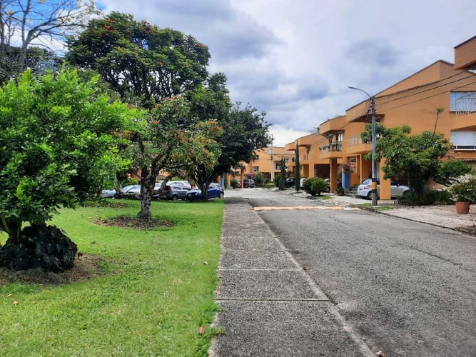 Casa de 3 alcobas en venta en Santa Rosa De Lima, Medellín, 120 m² · foto 2 de 22