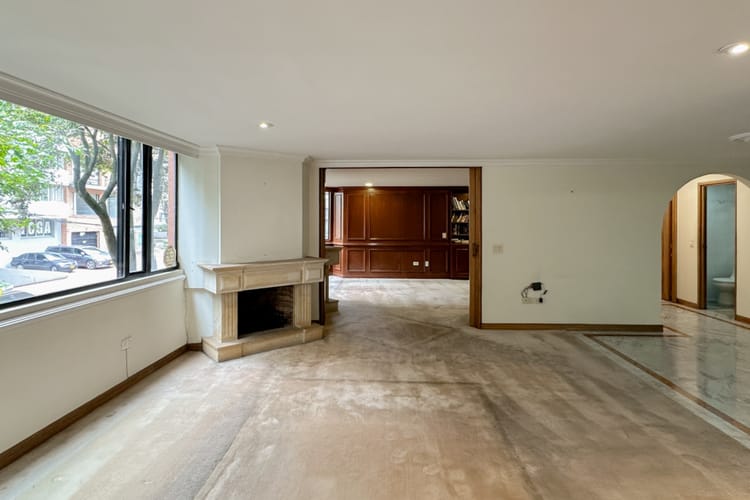 Apartamento de 4 alcobas en venta en La Cabrera, Bogotá, 271 m² · foto 2 de 24