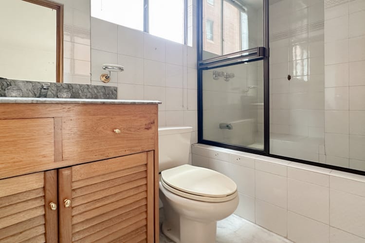 Apartamento de 4 alcobas en venta en La Cabrera, Bogotá, 271 m² · foto 19 de 24