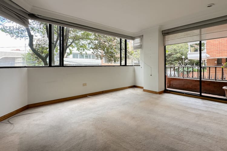 Apartamento de 4 alcobas en venta en La Cabrera, Bogotá, 271 m² · foto 20 de 24