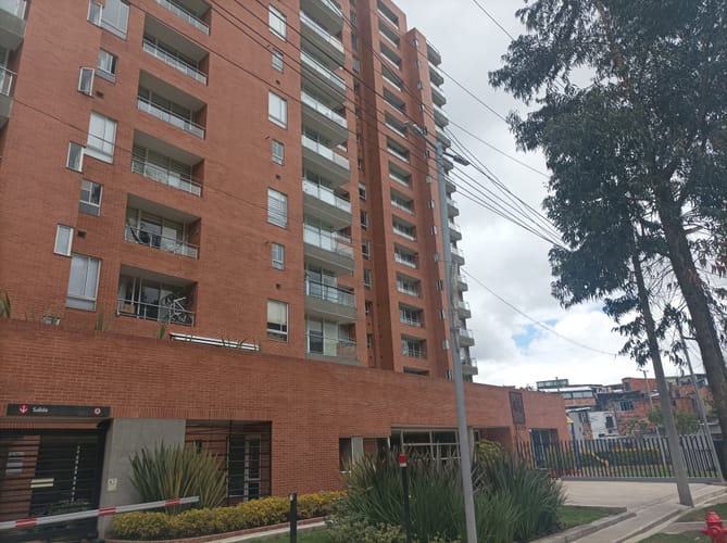 Apartamento de 1 alcoba en arriendo en Chapinero Alto, Bogotá, 52 m² · foto 2 de 24