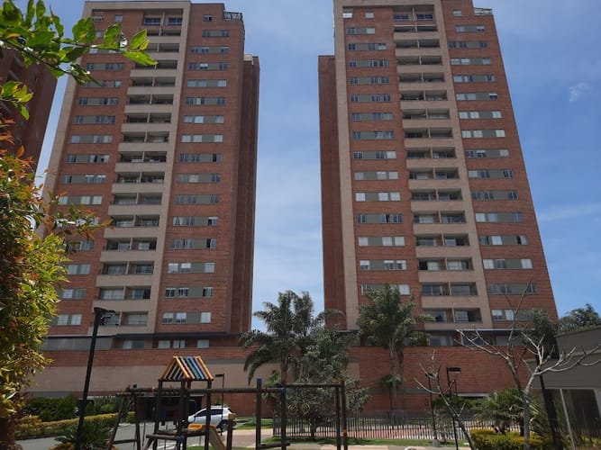 Apartamento de 3 alcobas en venta en El Porvenir, Rionegro, 112 m² · foto 1 de 24