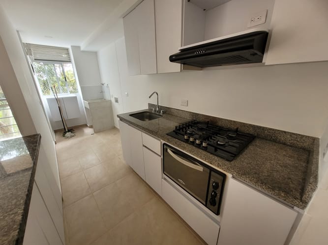 Apartamento de 3 alcobas en venta en Manila, Medellín, 89 m² · foto 9 de 23