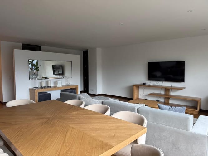 Apartamento de 2 alcobas en venta en Chico, Bogotá, 200 m² · foto 10 de 15