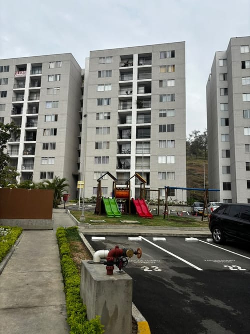 Apartamento de 2 alcobas en arriendo en Arroyohondo, Yumbo, 60 m² · foto 16 de 20
