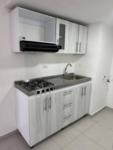 Apartamento de 3 alcobas en arriendo en Cucaracho, Medellín, 55 m² · foto 1 de 12