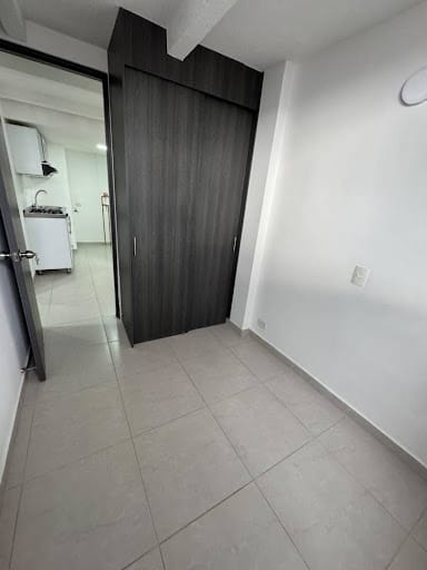 Apartamento de 3 alcobas en arriendo en Cucaracho, Medellín, 55 m² · foto 6 de 12