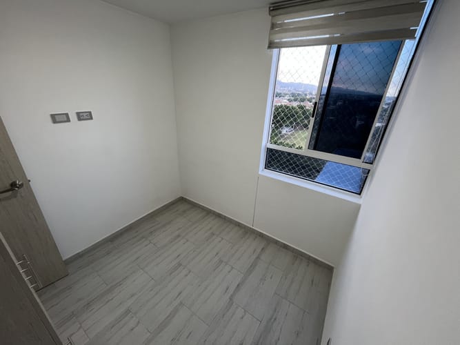 Apartamento de 2 alcobas en arriendo en Jorge Zawadsky, Cali, 60 m² · foto 23 de 24
