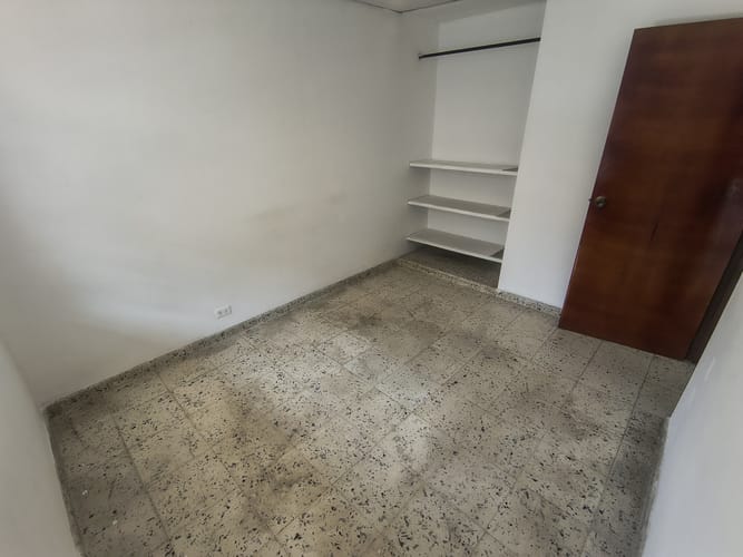 Apartamento de 2 alcobas en arriendo en El Guabal, Cali, 75 m² · foto 9 de 18