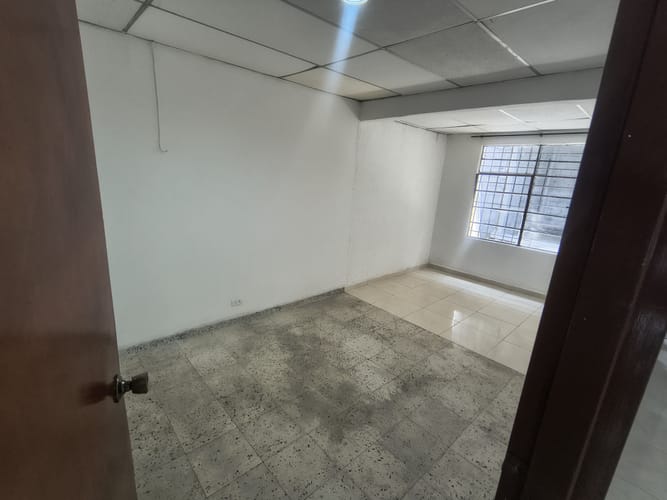 Apartamento de 2 alcobas en arriendo en El Guabal, Cali, 75 m² · foto 12 de 18