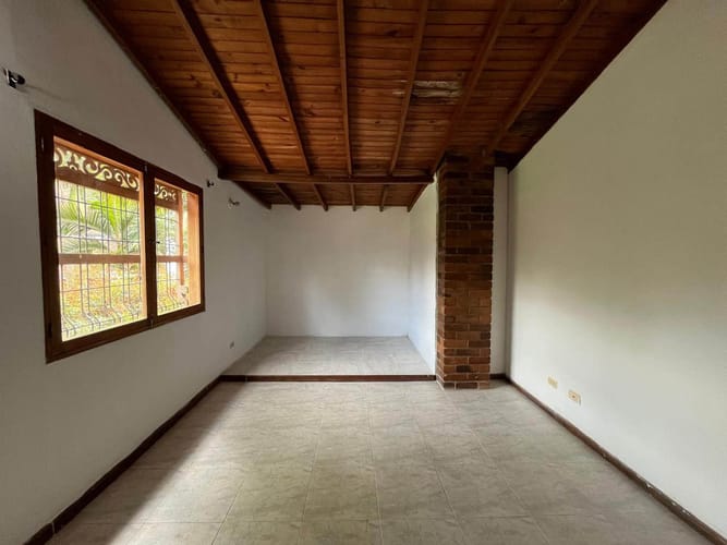 Casa de 3 alcobas en arriendo en El Retiro, 250 m² · foto 15 de 19