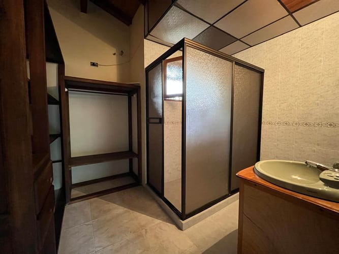 Casa de 3 alcobas en arriendo en El Retiro, 250 m² · foto 17 de 19