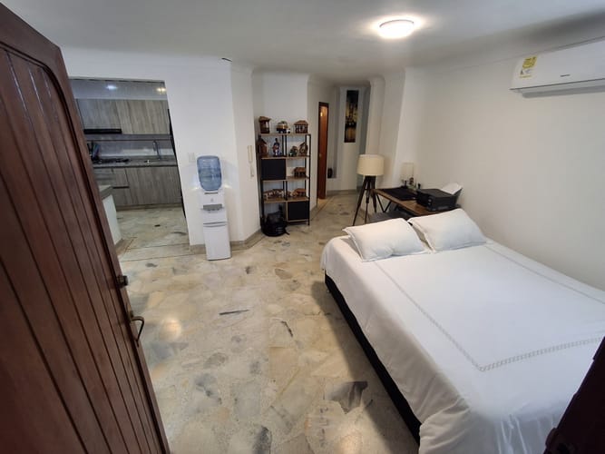 Apartamento de 1 alcoba en arriendo en San Fernando Viejo, Cali, 105 m² · foto 4 de 24