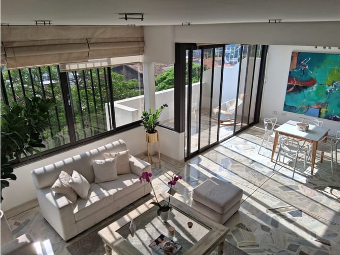 Apartaestudio en venta en Santa Monica, Cali, 280 m² · foto 2 de 24