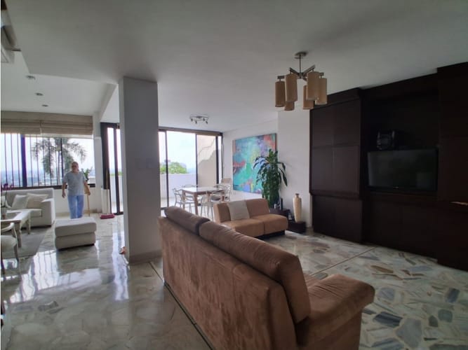 Apartaestudio en venta en Santa Monica, Cali, 280 m² · foto 6 de 24