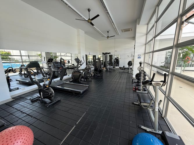 Apartamento de 3 alcobas en arriendo en Aguacatal, Cali, 180 m² · foto 3 de 24