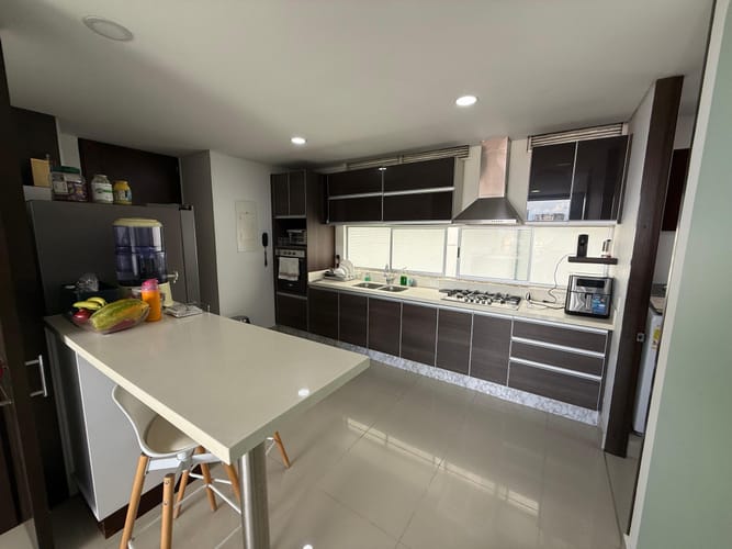 Apartamento de 3 alcobas en arriendo en Aguacatal, Cali, 180 m² · foto 11 de 24