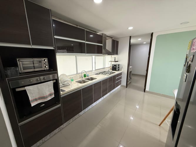 Apartamento de 3 alcobas en arriendo en Aguacatal, Cali, 180 m² · foto 13 de 24