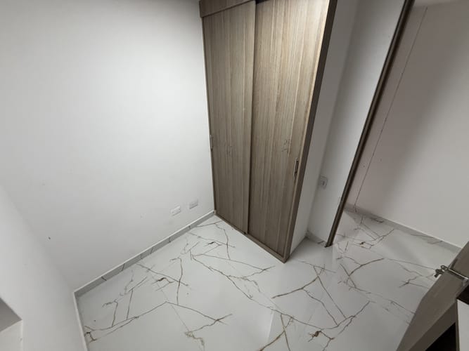Apartamento de 3 alcobas en arriendo en Jorge Zawadsky, Cali, 60 m² · foto 23 de 24