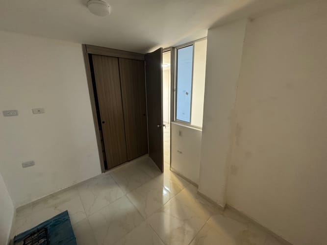 Apartamento de 3 alcobas en venta en Puerto Madero, Girón, 50 m² · foto 5 de 8