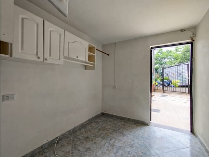 Apartamento de 1 alcoba en arriendo en Cabecera San Antonio De Prado, Medellín, 20 m² · foto 3 de 4