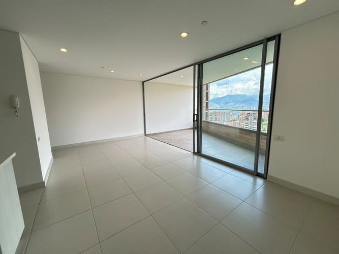 Apartamento de 3 alcobas en arriendo en La Inmaculada, Envigado, 94 m² · foto 4 de 20