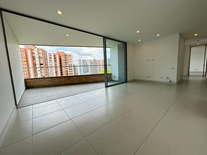 Apartamento de 3 alcobas en arriendo en La Inmaculada, Envigado, 94 m² · foto 5 de 20