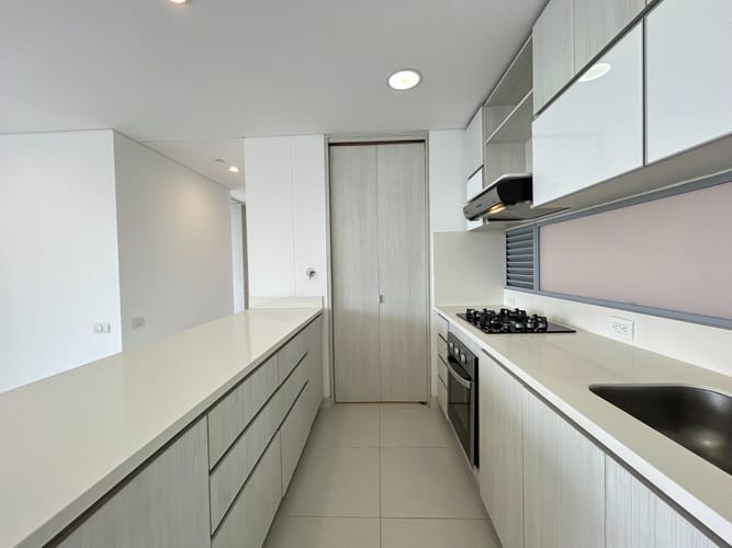 Apartamento de 3 alcobas en arriendo en La Inmaculada, Envigado, 94 m² · foto 7 de 20