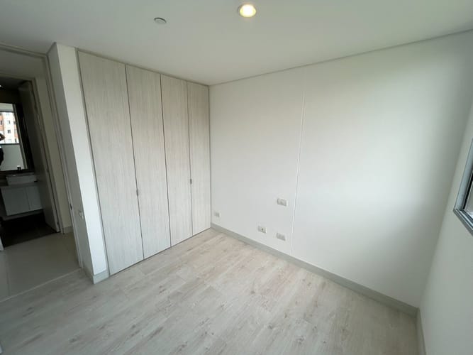 Apartamento de 3 alcobas en arriendo en La Inmaculada, Envigado, 94 m² · foto 9 de 20