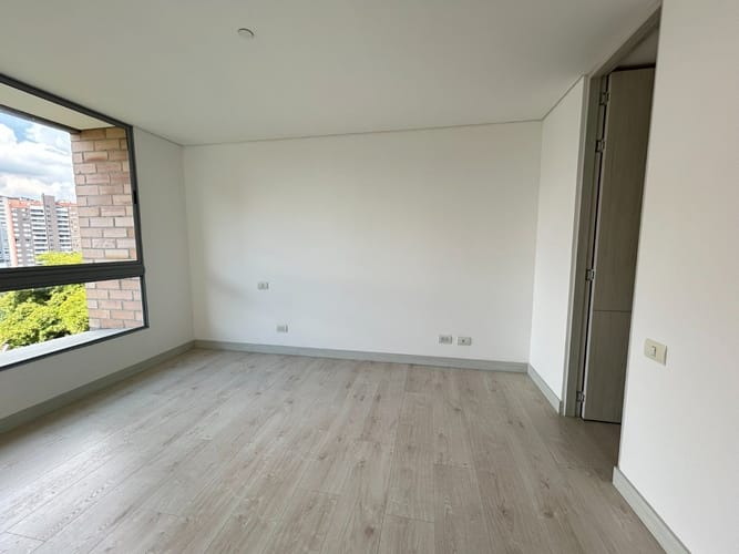 Apartamento de 3 alcobas en arriendo en La Inmaculada, Envigado, 94 m² · foto 10 de 20