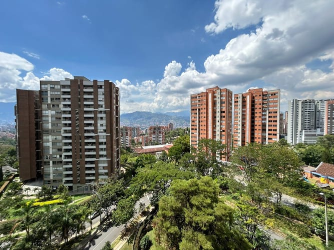 Apartamento de 3 alcobas en arriendo en La Inmaculada, Envigado, 94 m² · foto 20 de 20
