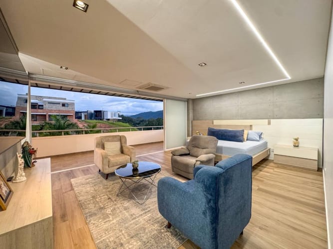 Casa de 5 alcobas en venta en Terrazas De Menzuli, Piedecuesta, 1467 m² · foto 13 de 24
