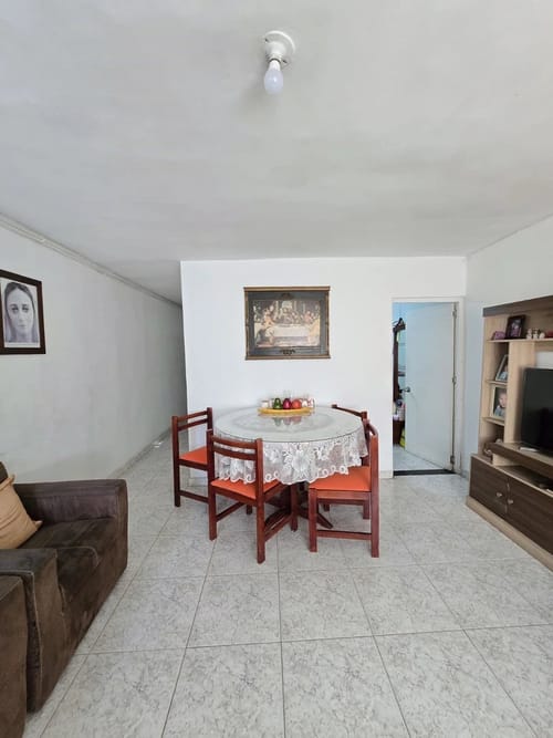 Apartamento de 5 alcobas en venta en El Castillo, Medellín, 128 m² · foto 3 de 10