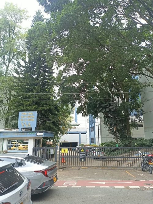 Apartamento de 3 alcobas en venta en Camino Verde, Envigado, 71 m² · foto 1 de 10