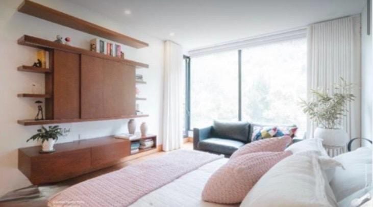 Apartamento de 3 alcobas en arriendo en Chicó Reservado, Bogotá, 300 m² · foto 3 de 8