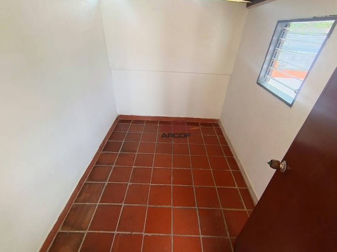 Apartamento de 4 alcobas en arriendo en La Victoria, Bucaramanga, 210 m² · foto 9 de 24