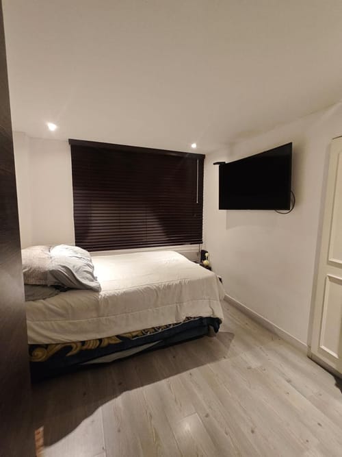 Apartamento de 1 alcoba en venta en Chico Norte, Bogotá, 27 m² · foto 6 de 7