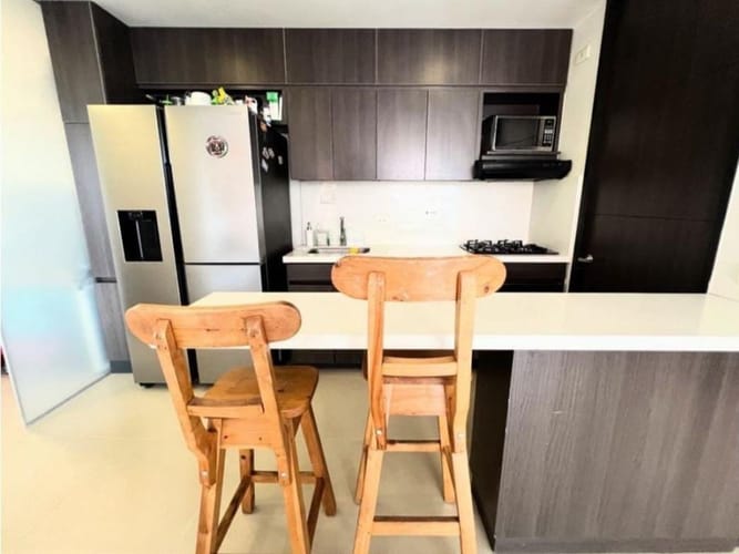 Apartamento de 3 alcobas en venta en El Poblado, Medellín, 1000 m² · foto 3 de 11