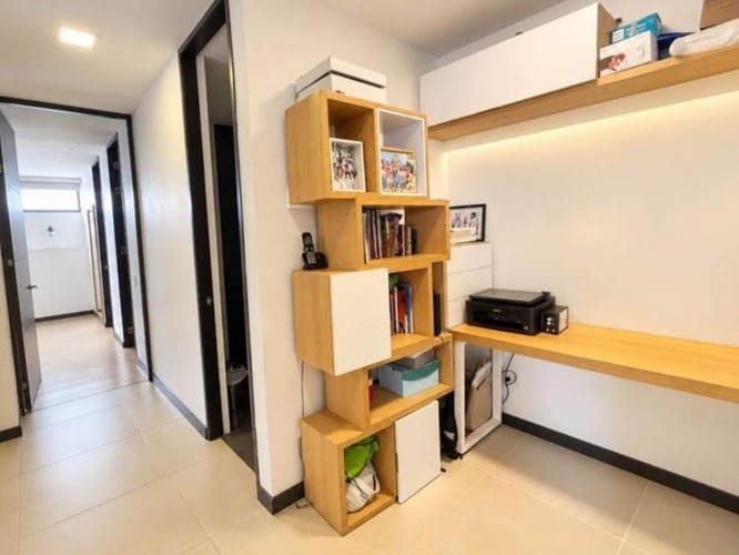 Apartamento de 3 alcobas en venta en El Poblado, Medellín, 1000 m² · foto 8 de 11