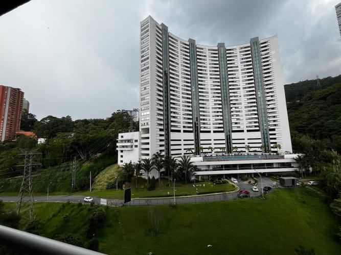 Apartamento de 3 alcobas en arriendo en Loma Del Indio, Medellín, 78 m² · foto 8 de 15
